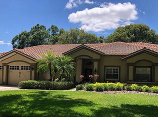 3458 Woodridge Pkwy, Palm Harbor, FL 34684