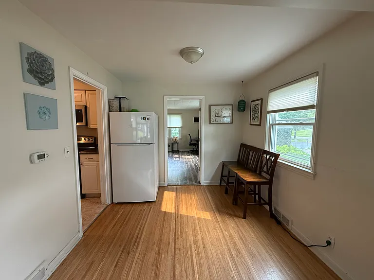 10 Stanford Rd — Photo 6