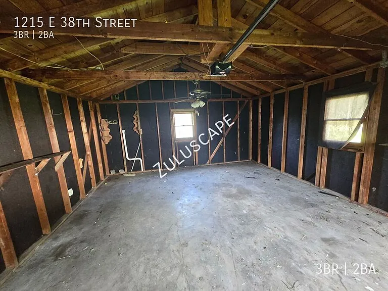 1215 E 38th St — Photo 18