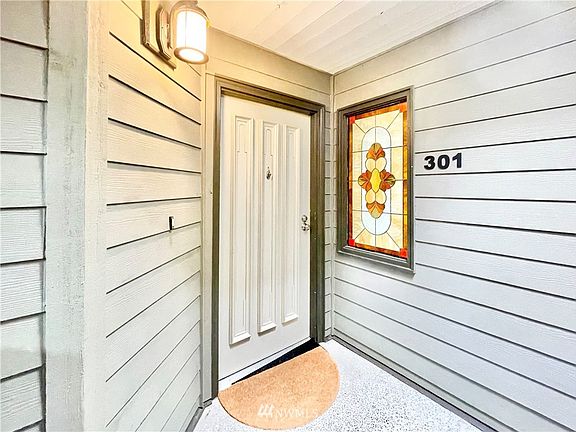 4th image of 17440 NE 38th St APT A301