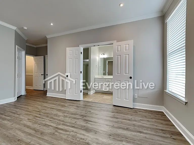 114 Marigold Dr — Photo 5