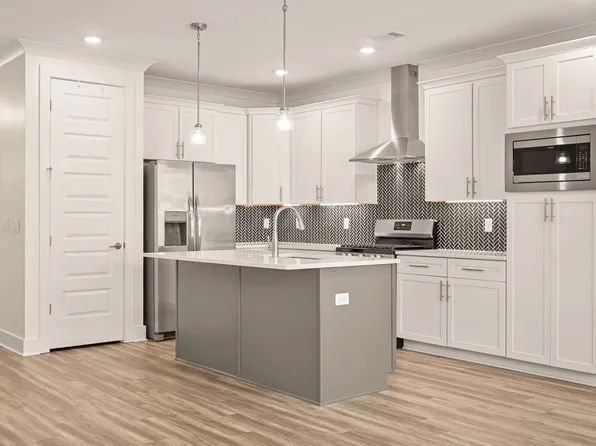 116C N 9th St, Nashville, TN 37206