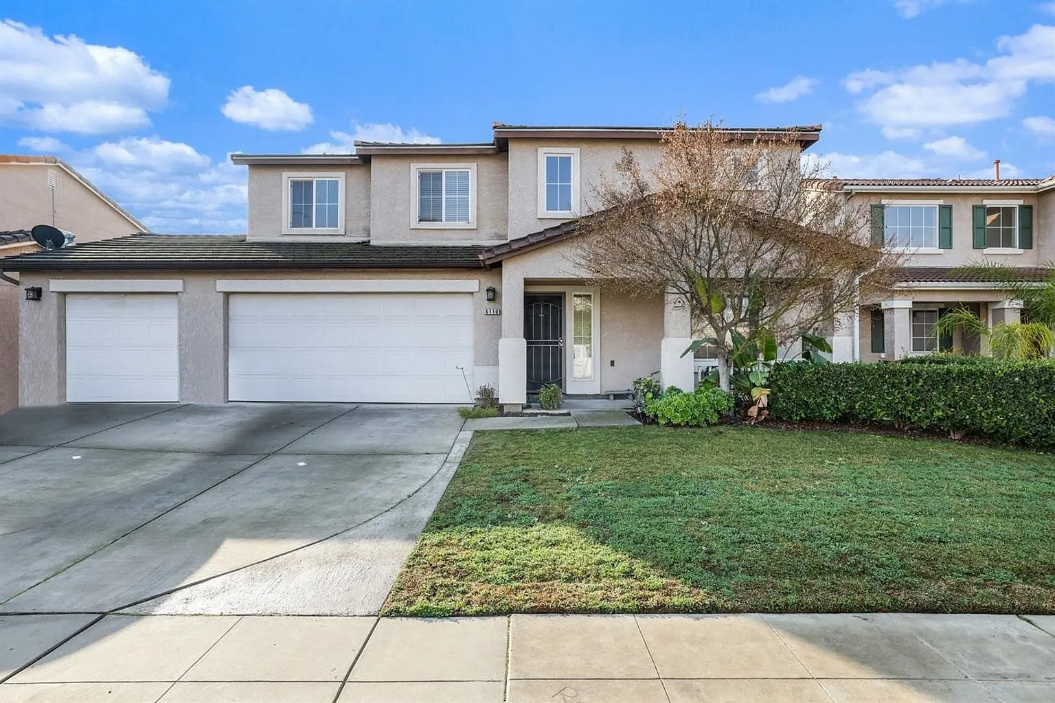 6110 E Sussex Way photo 1