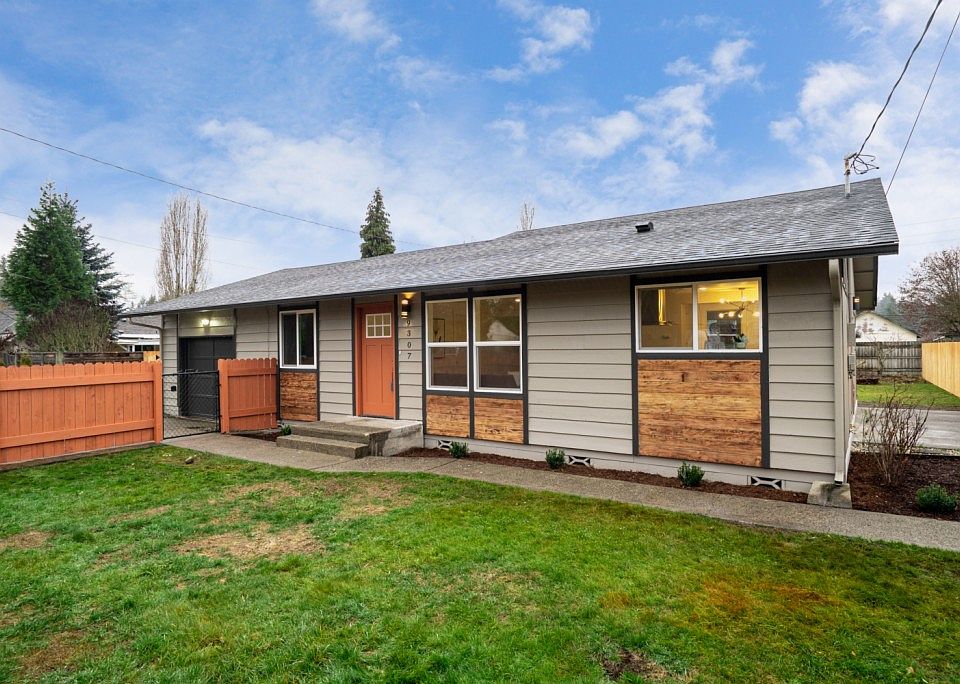 1st image of 9307 121st St SW