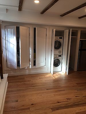 4th image of 174 Beard St #B