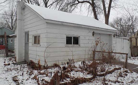 2nd image of 119 31st Ave N