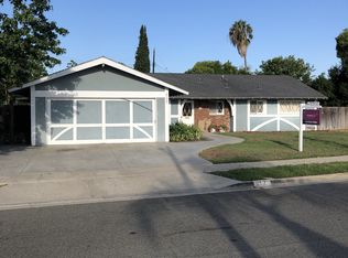 917 Coronado Dr, Costa Mesa, CA 92626