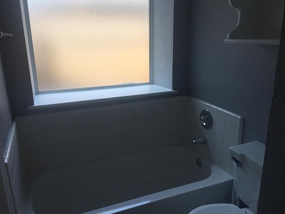 3rd image of 12605 Springwood Dr