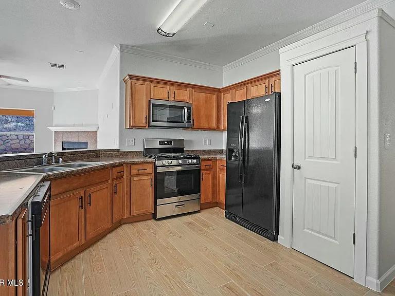 1451 Senda Del Sol Ln — Photo 6