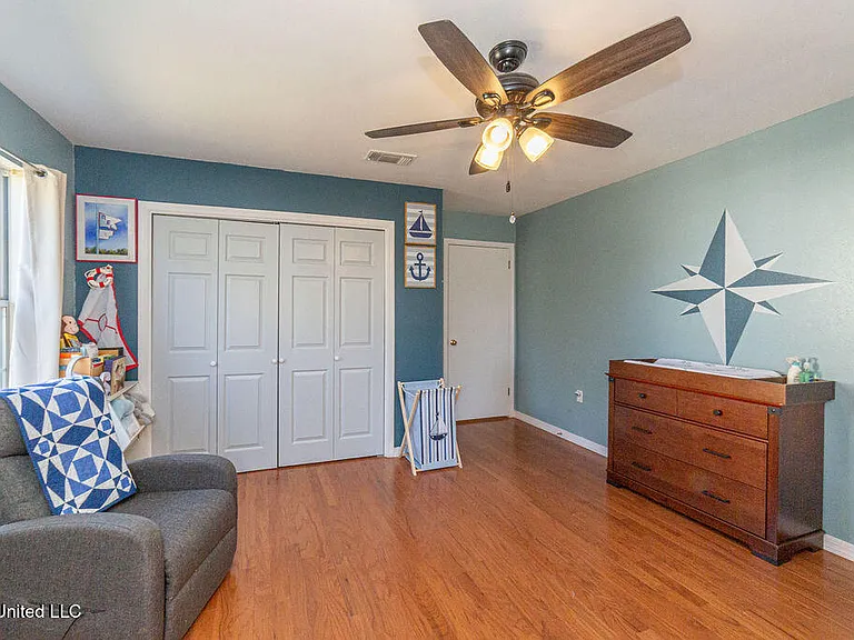 114 Menge Ave — Photo 23