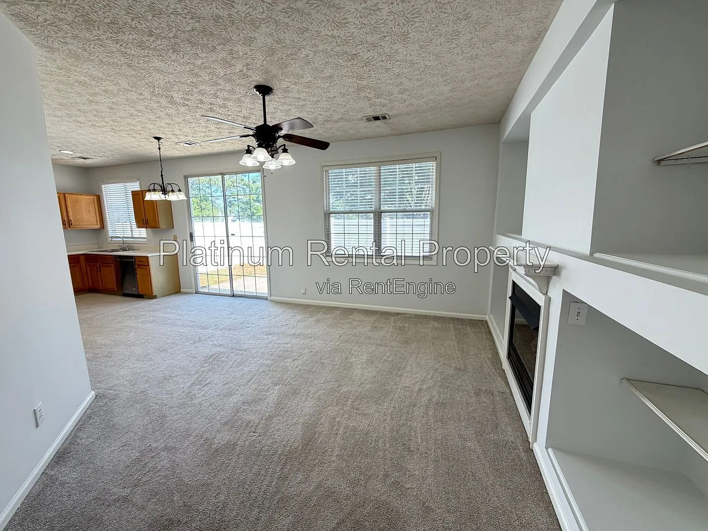 3 bed, 2.0 bath, 1165 sqft, $2,250 — Photo 3