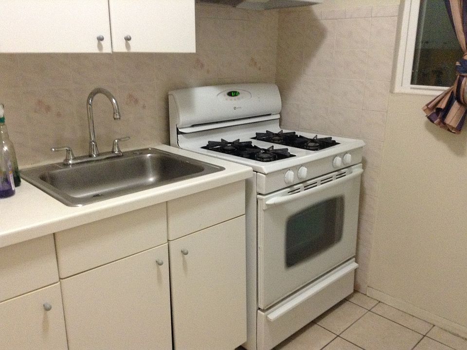 1st image of 2867 Randall Ave Fl 2