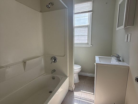 3rd image of 138 Seymour Ave #2A
