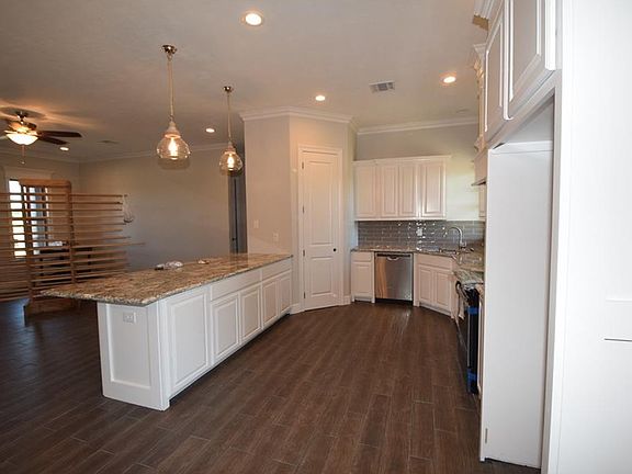 3rd image of 1490 Trisha Ct