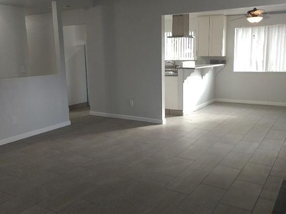 2nd image of 2556 Antoine Ct