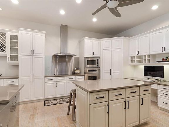 5th image of 4655 Oak Leaf Dr