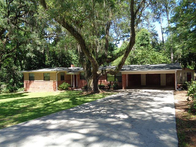 1st image of 2105 Croydon Dr