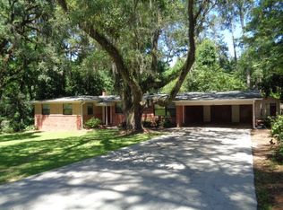 2105 Croydon Dr, Tallahassee, FL 32303