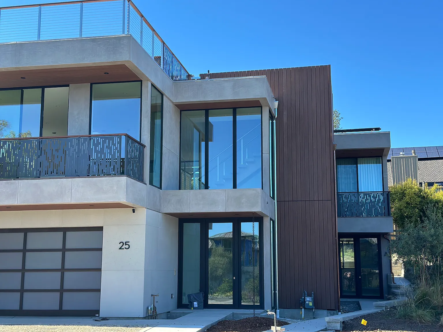 1 bed, 850 sqft, $3,500 — Photo 1