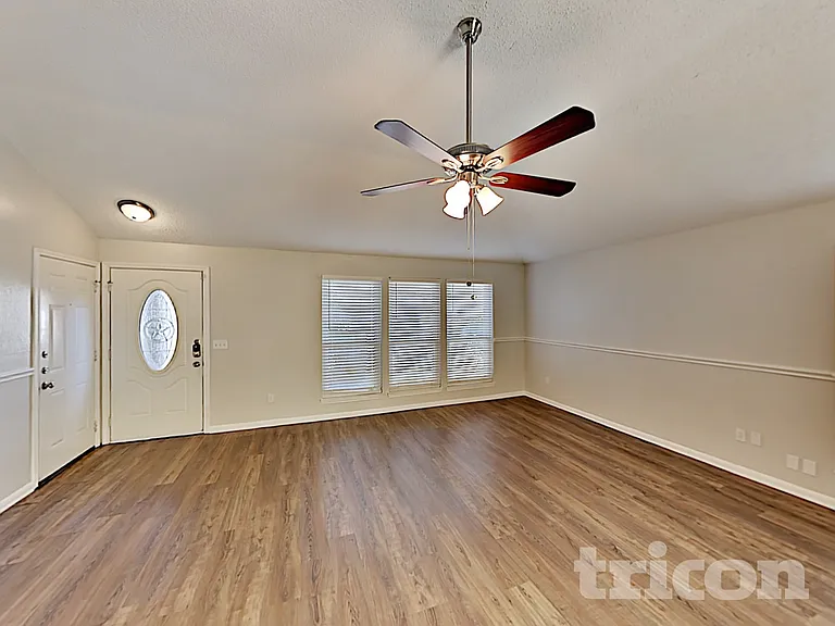 614 Rifleman Trl — Photo 3