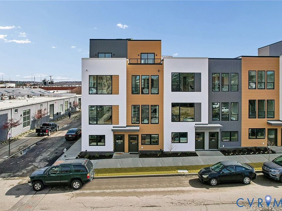 1st image of 119 E 6th St