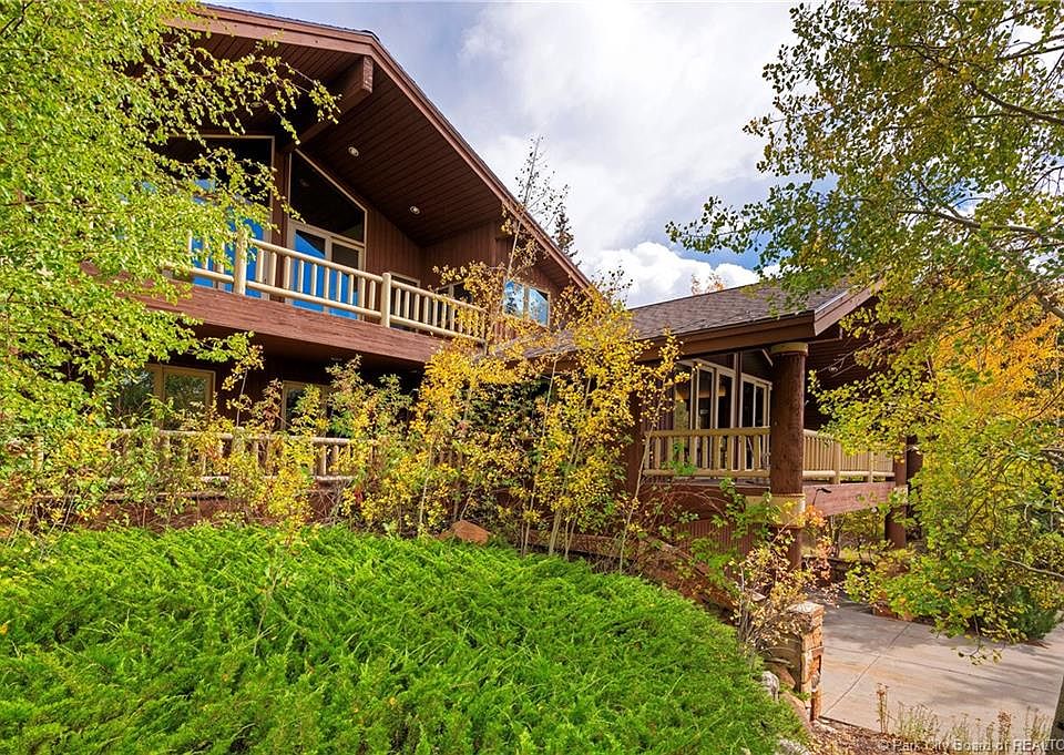 1st image of 429 Centennial Cir
