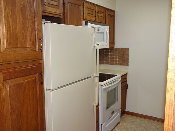 2nd image of 3001 S 51st Street Ct Unit 443