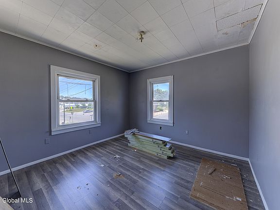 3rd image of 70 East Street