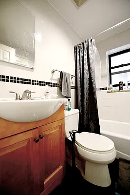 Rented by J Misrahi Realty Corp | media 34