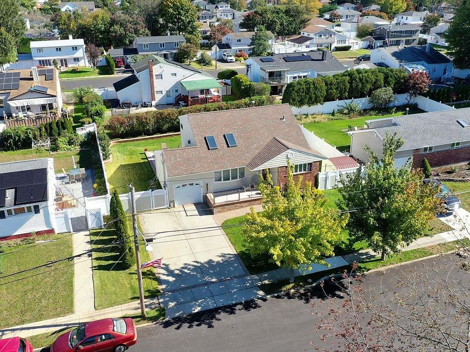 1st image of 31 Pasadena Drive
