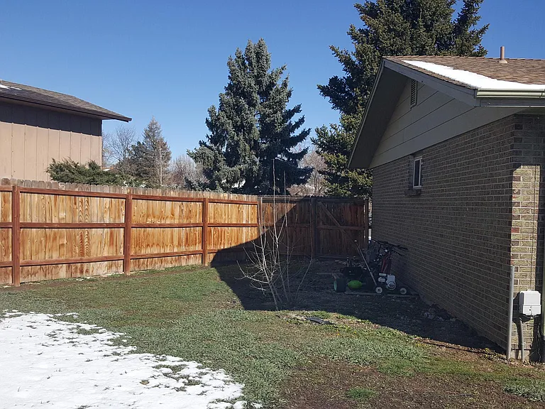 812 Torrey St — Photo 4