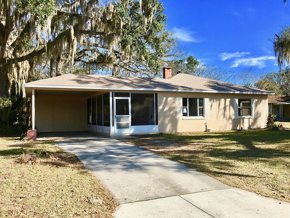 1st image of 908 Oak Dr