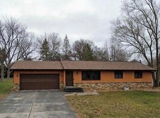 5132 Brighton Ln, Mounds View, MN 55112