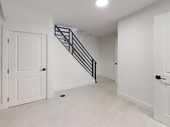 5th image of 81 Suydam St #1A