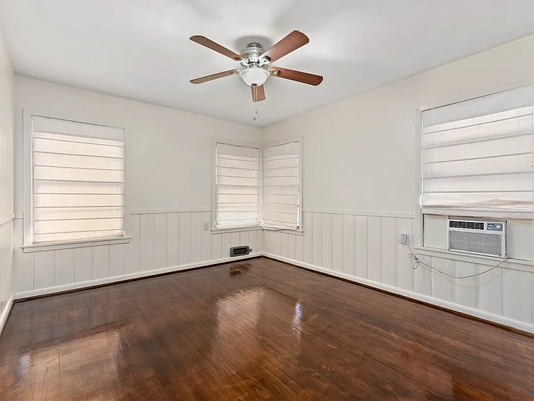 206 George Bush Dr E — Photo 11