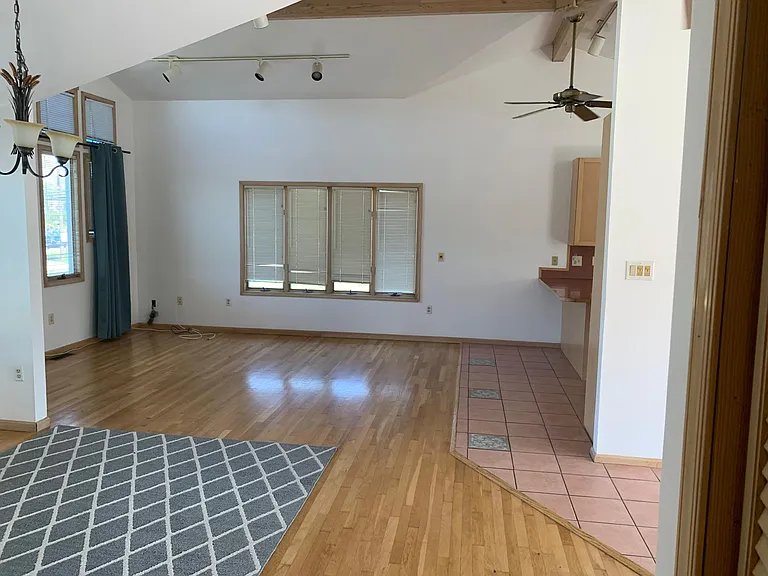 227 N Main St — Photo 21