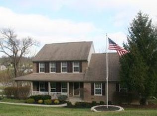 18415 Cottonwood Cir, Lawrenceburg, IN 47025