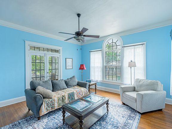 4th image of 1104 Nashville Ave