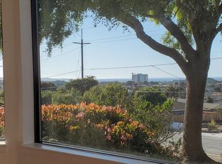 1053 Olympic Ln, Seaside, CA