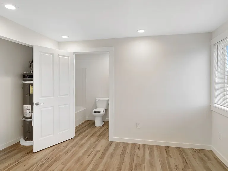2703 Q Ave — Photo 6