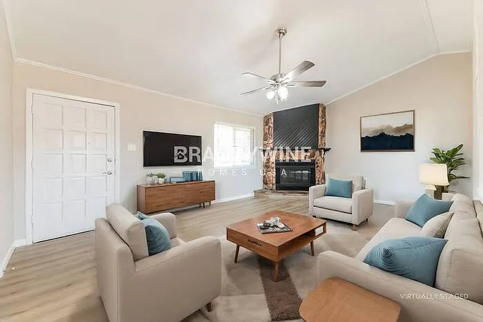 5010 Collingwood Dr — Photo 5