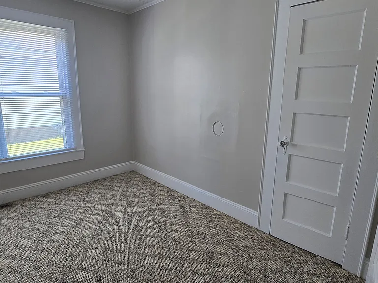 612 Oakshade Ave — Photo 8