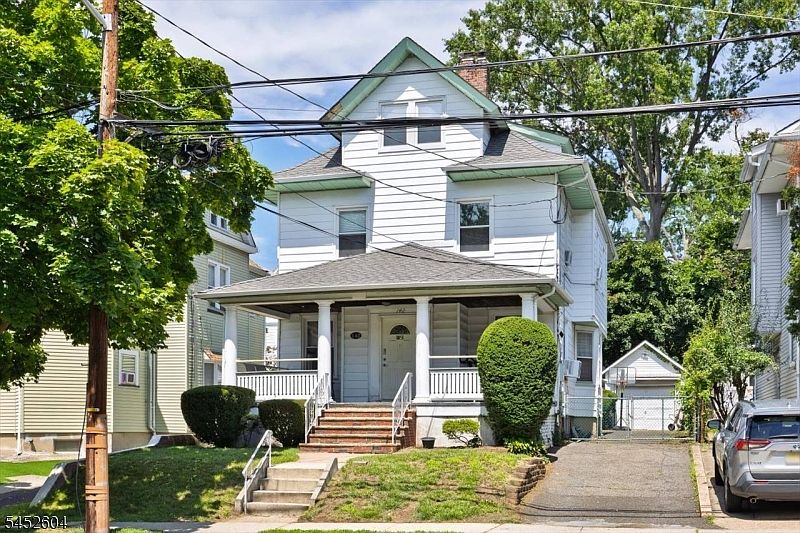 1st image of 142 Ascension St