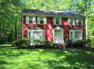 20 Charter Oak Ct, Ridgefield, CT 06877
