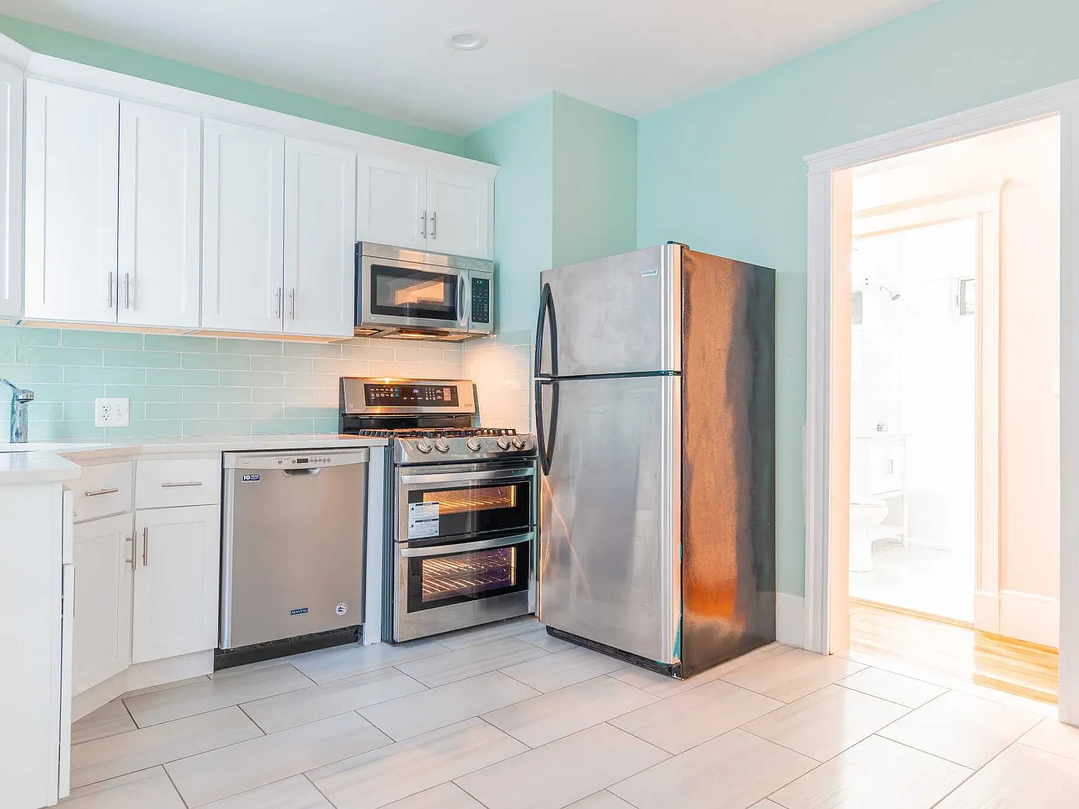 3 bed, $3,500 — Photo 1