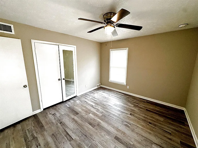 1824 Provine St — Photo 18