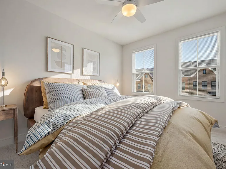 23055 Blue Eagle Ter — Photo 40