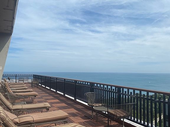3rd image of 3600 N Lake Shore Dr APT 2804