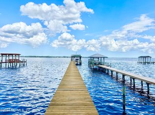 312 Scenic Point Ln, Fleming Island, FL 32003