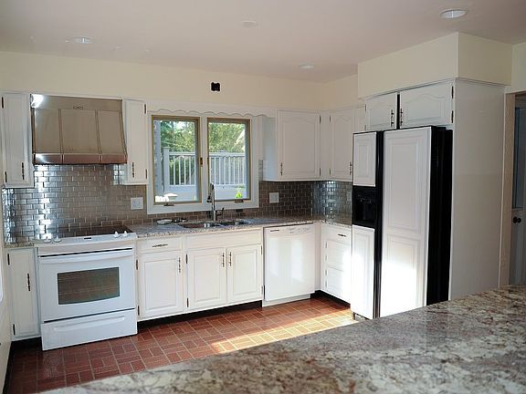 4th image of 1771 Wynwood Dr